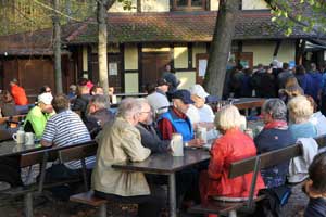 Bockbieranstich im Oktober
