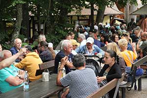 Kellerkonzert in voller Orchesterstärke